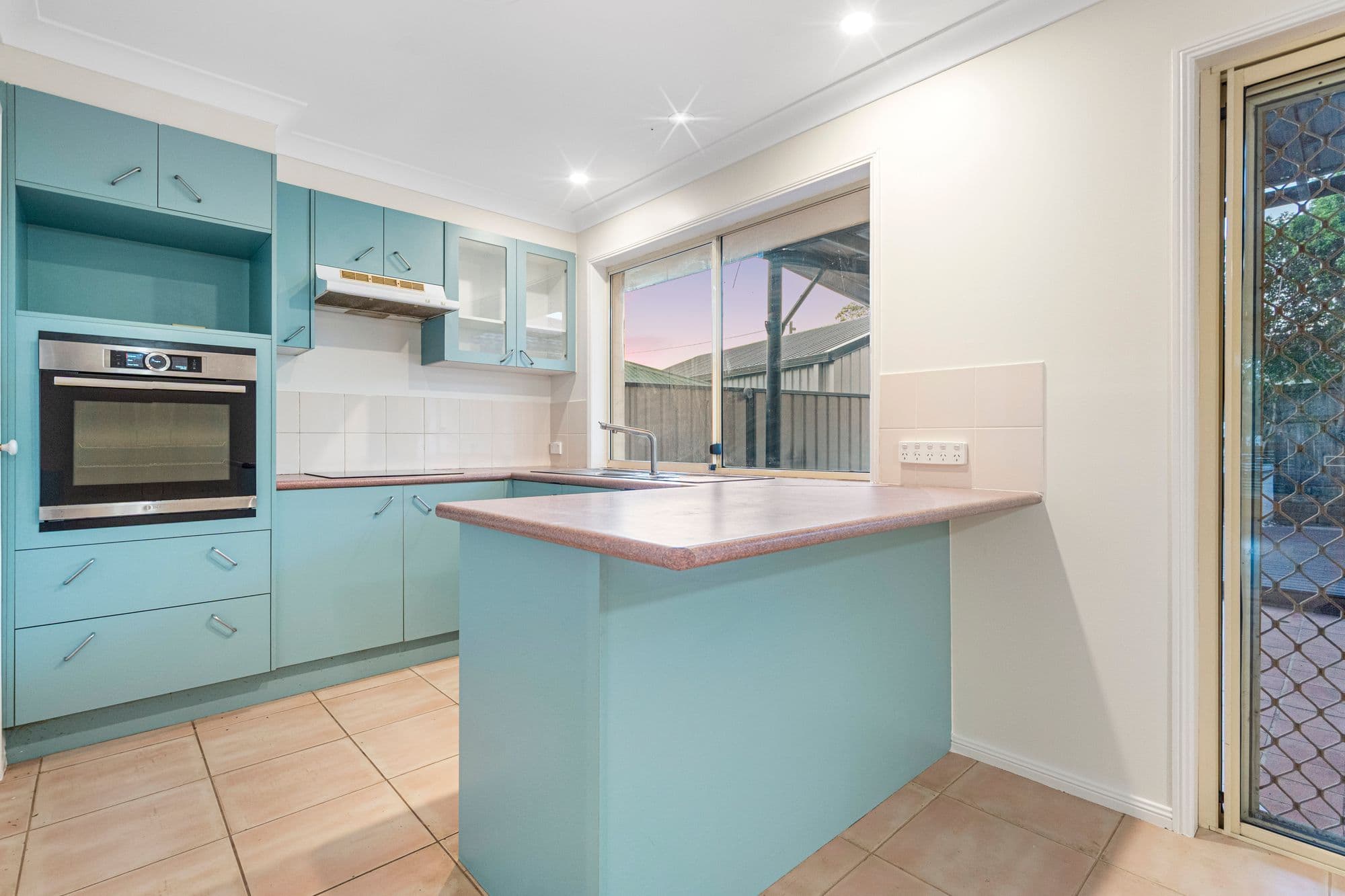 2 YARABAH Crescent , Shailer Park QLD 4128, Shailer Park - Thumbnail 6