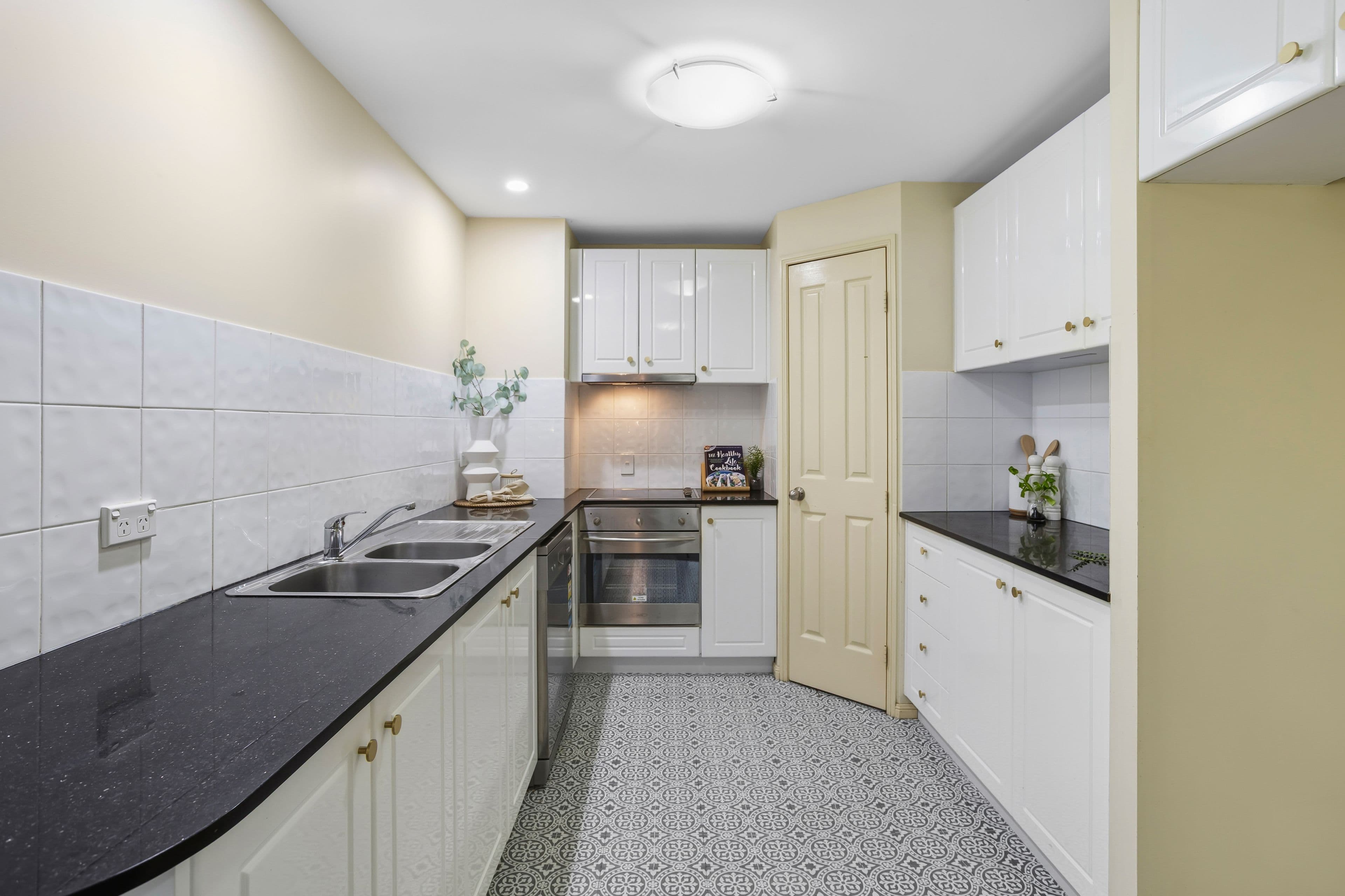 22 Robert Street , Clontarf QLD 4019, Clontarf - Thumbnail 8