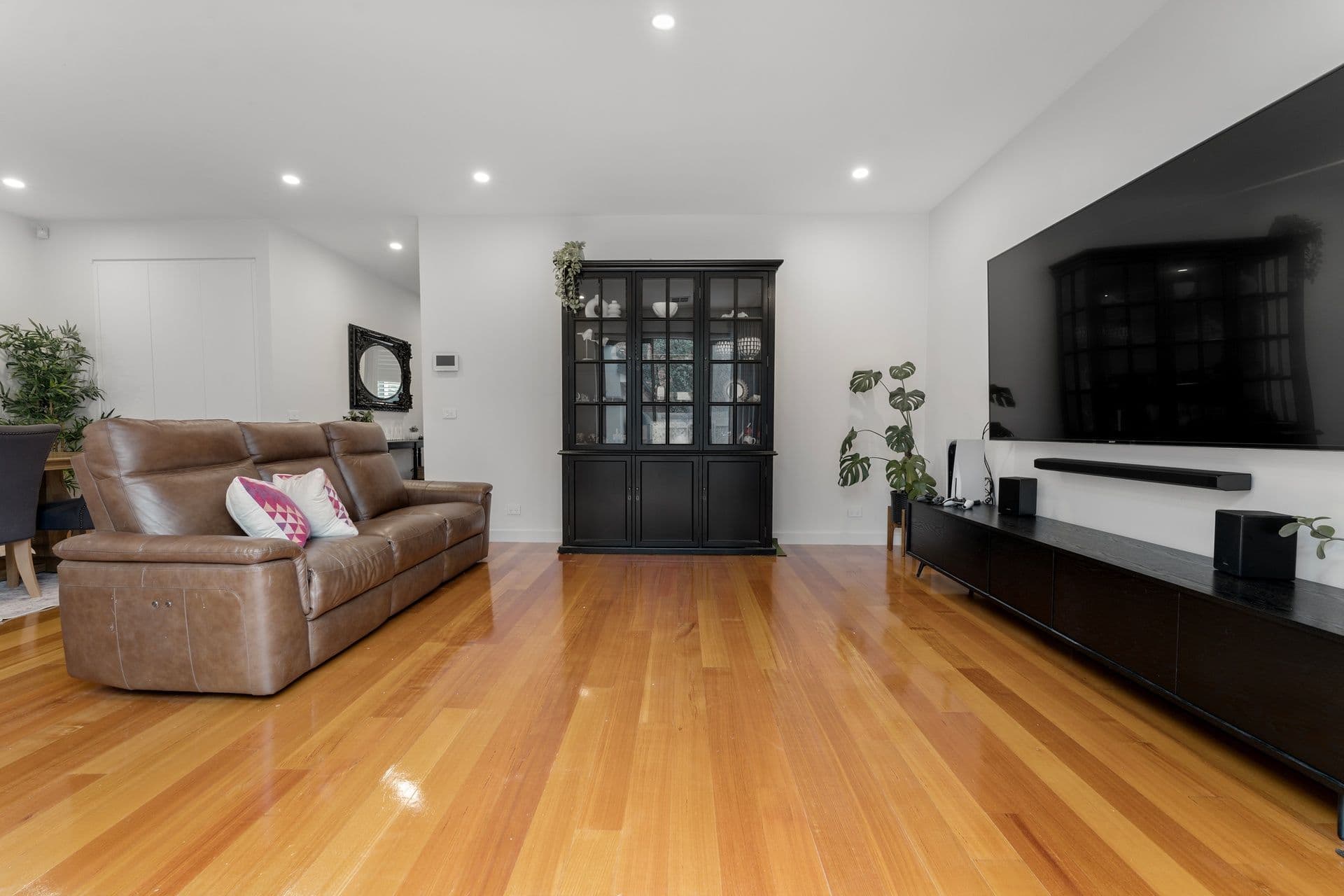 39A Wilson Road , Glen Waverley VIC 3150, Glen Waverley - Thumbnail 2