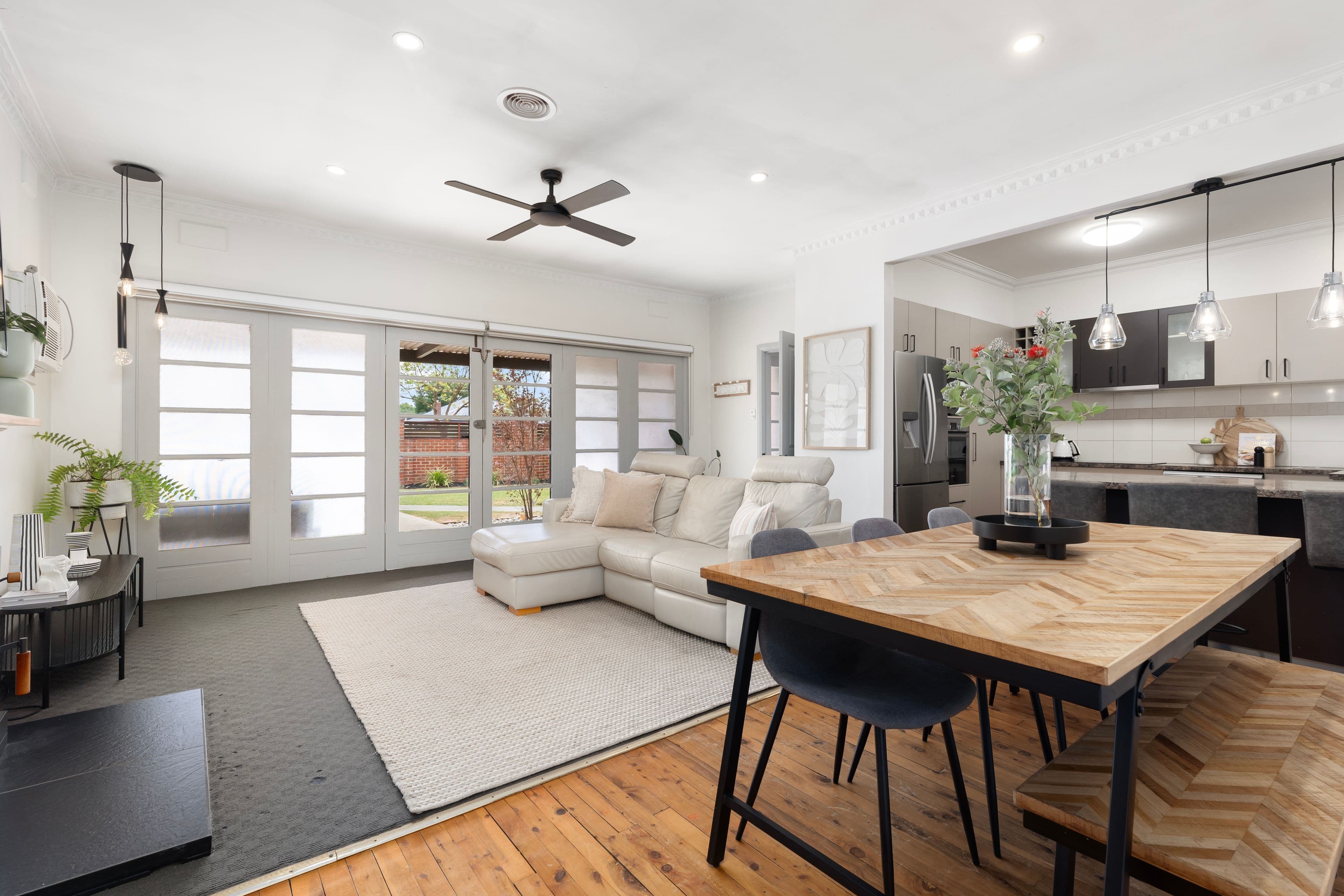 826 Mate Street , North Albury NSW 2640, North Albury - Thumbnail 2