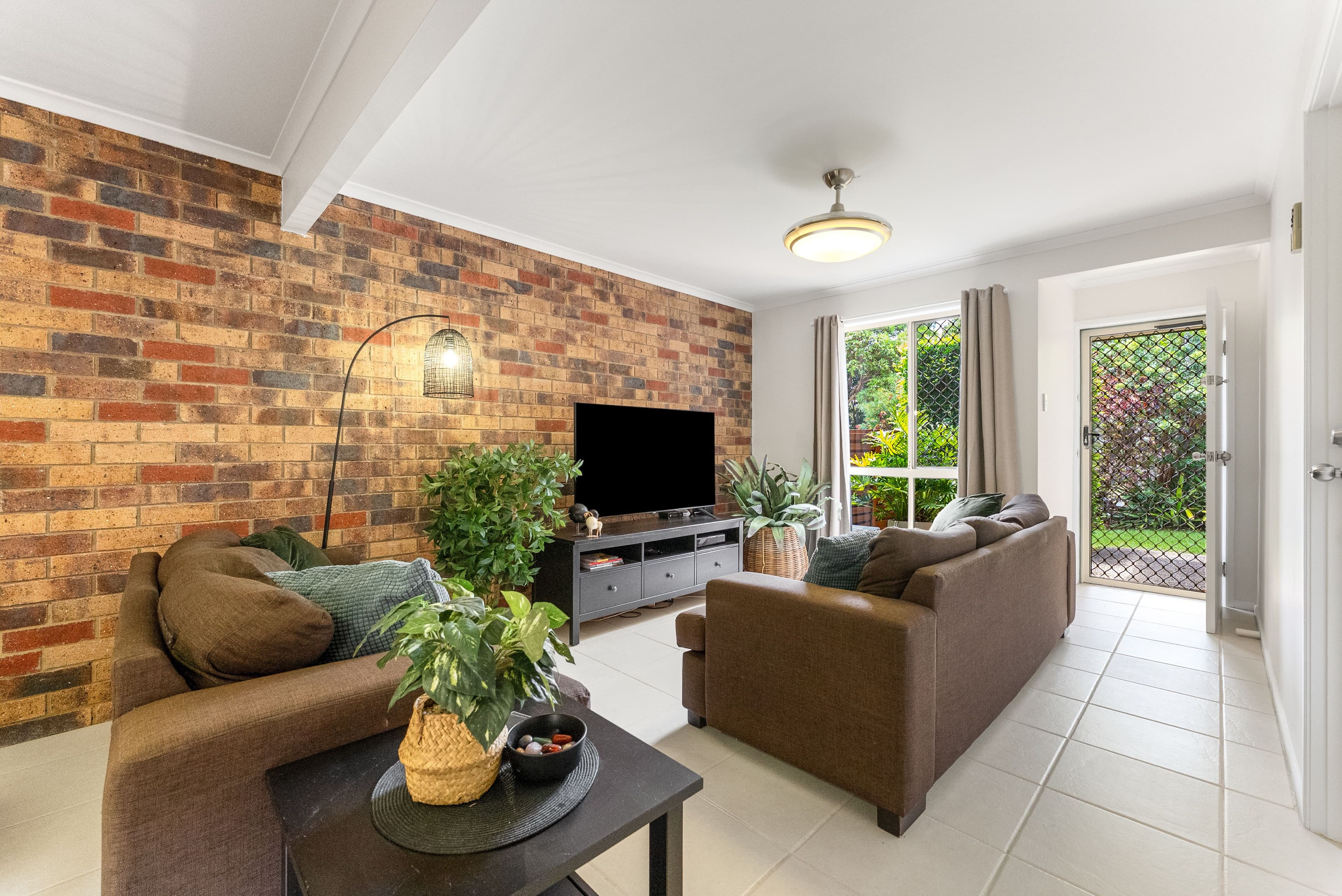 108 Overland Drive , Edens Landing QLD 4207, Edens Landing - Thumbnail 2