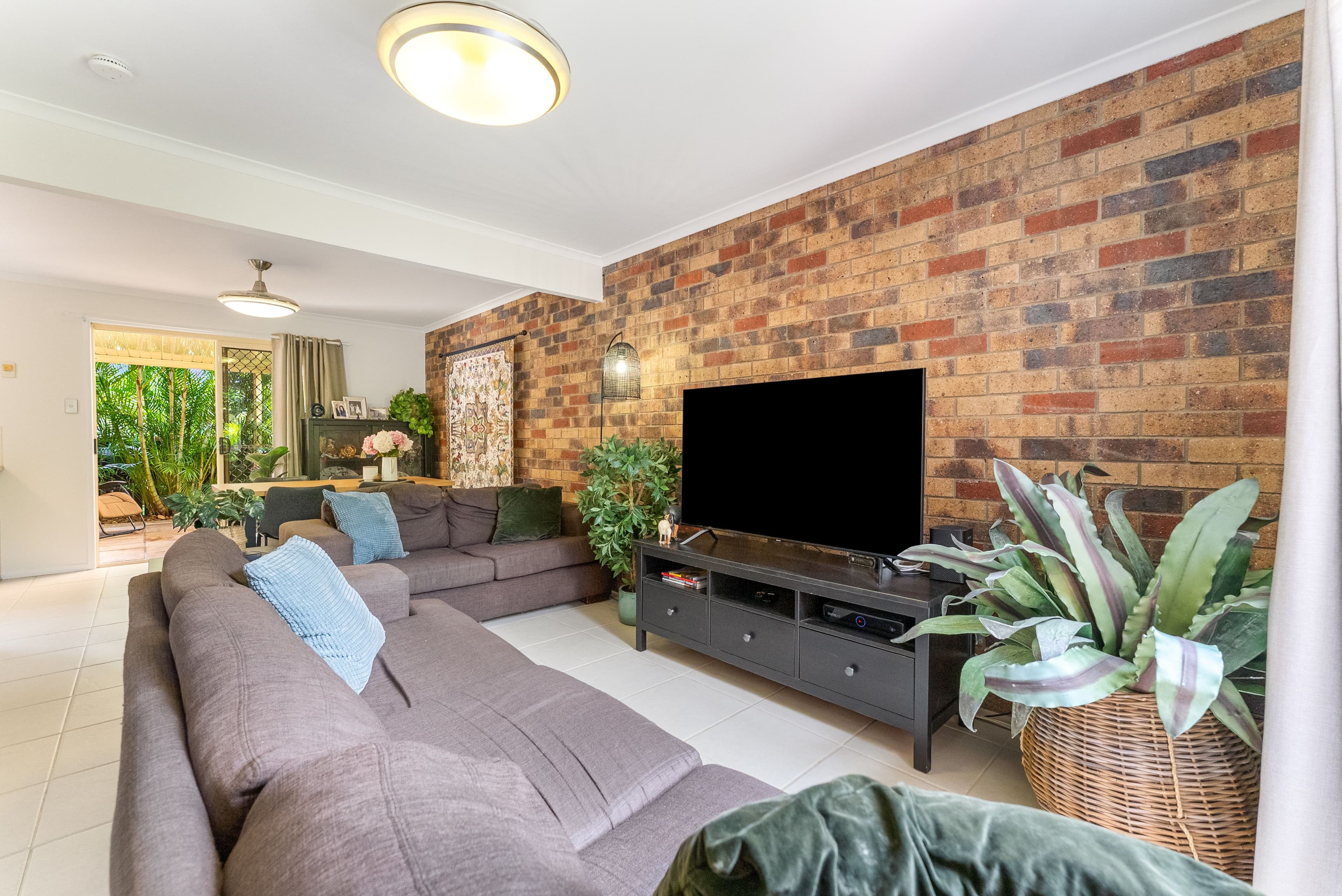 108 Overland Drive , Edens Landing QLD 4207, Edens Landing - Thumbnail 3