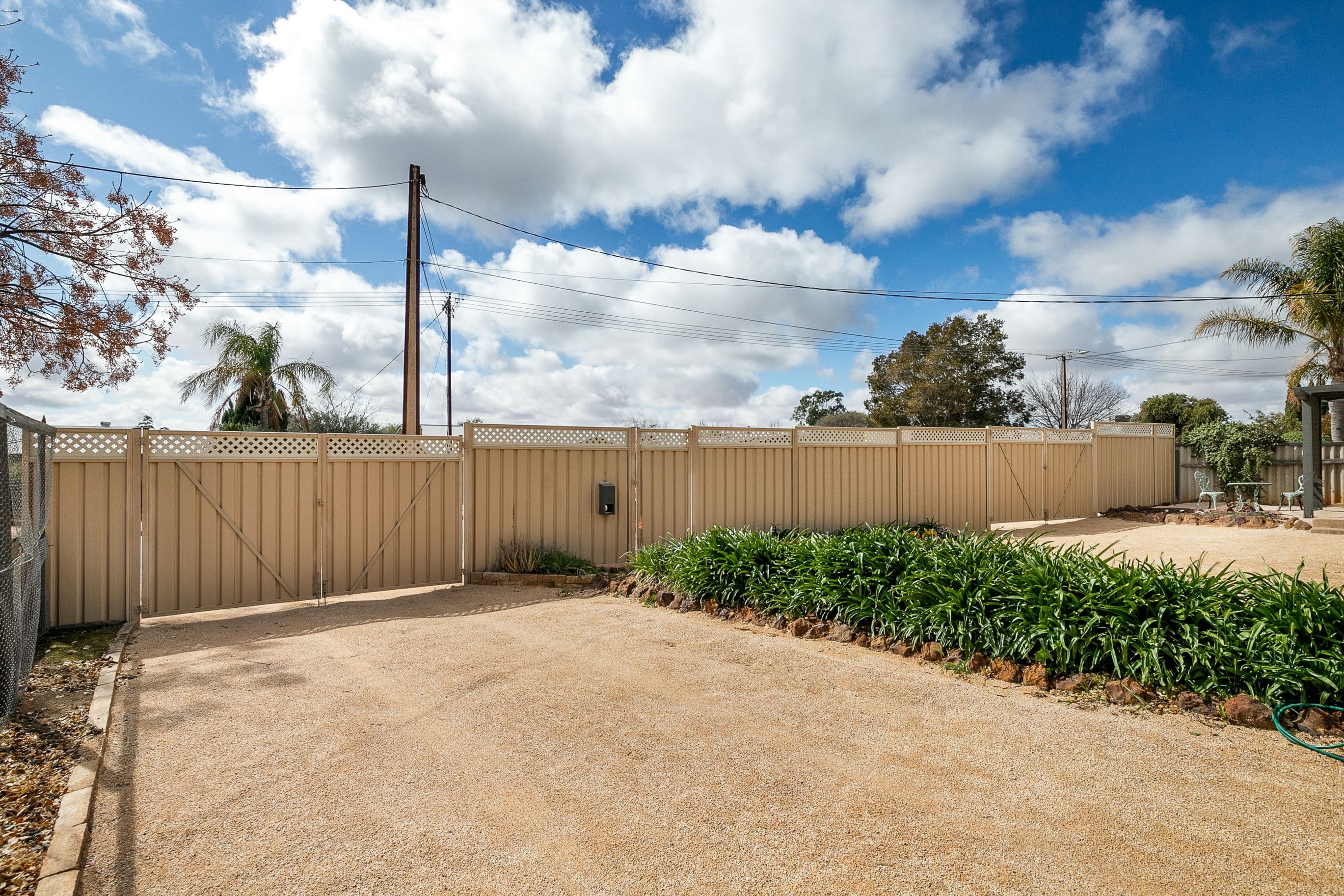 6 Laffer Street , Loxton SA 5333, Loxton - Thumbnail 2