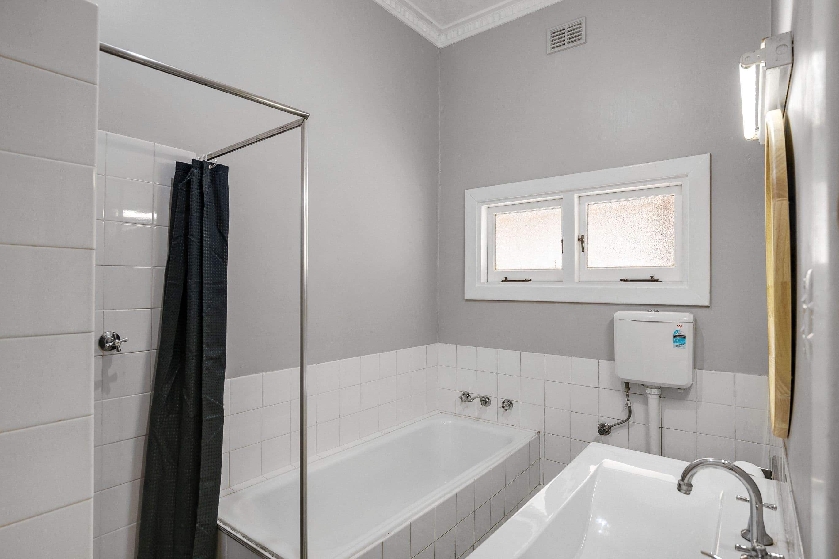 6 Laffer Street , Loxton SA 5333, Loxton - Thumbnail 5