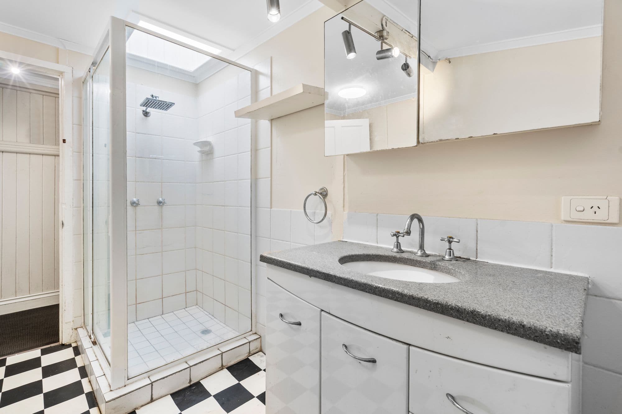 570 Flinders Parade , Brighton QLD 4017, Brighton - Thumbnail 5