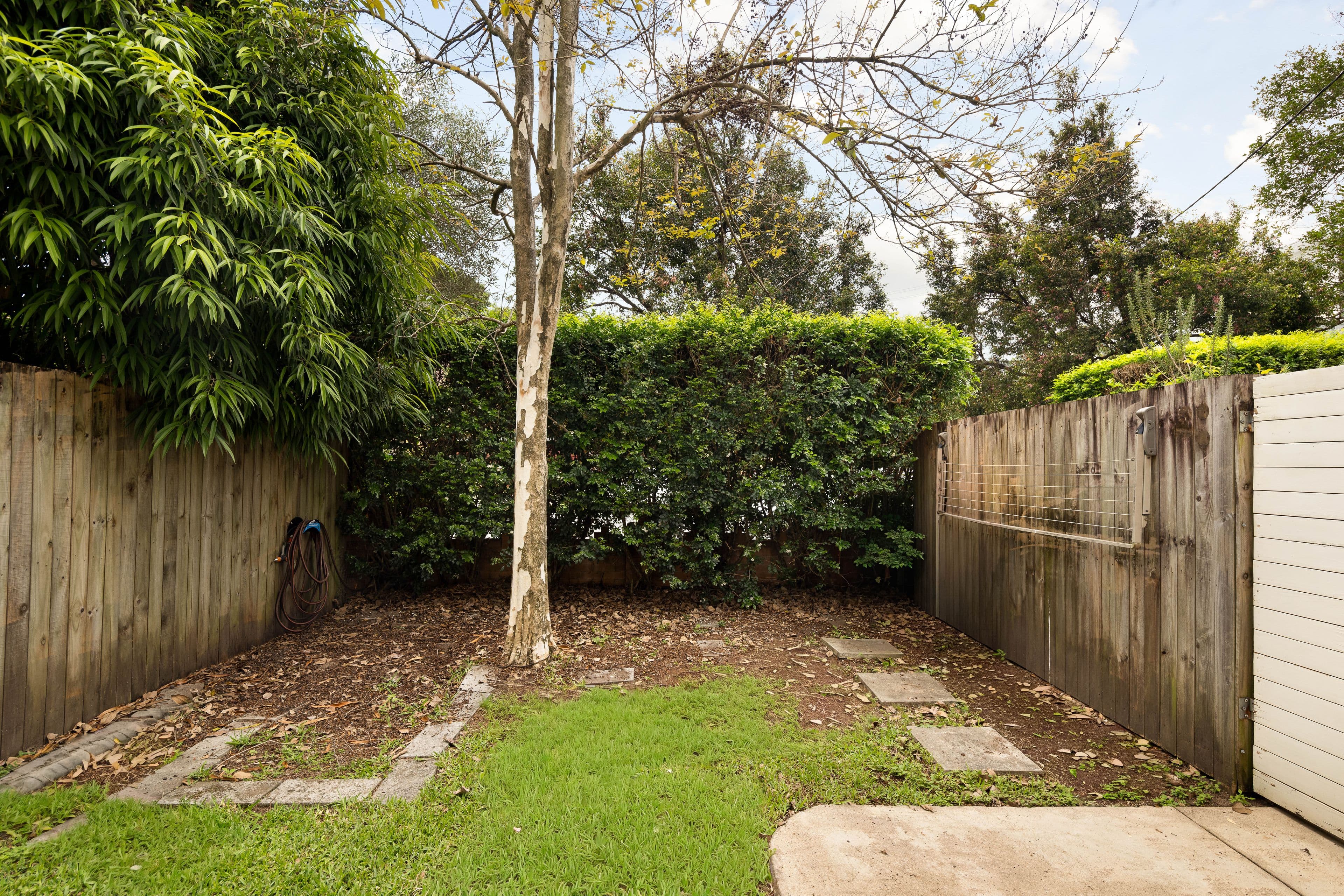 70 Victoria Street, Windsor - Thumbnail 2