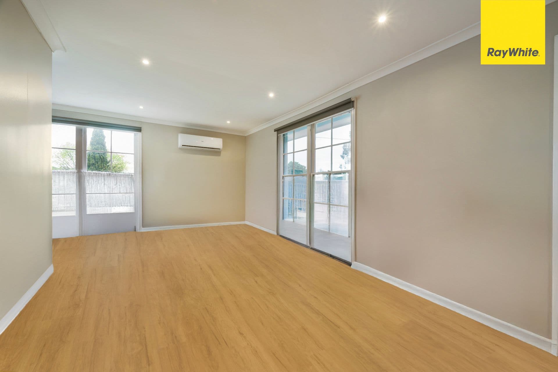 17 Curlew Close , Melton VIC 3337, Melton - Thumbnail 2