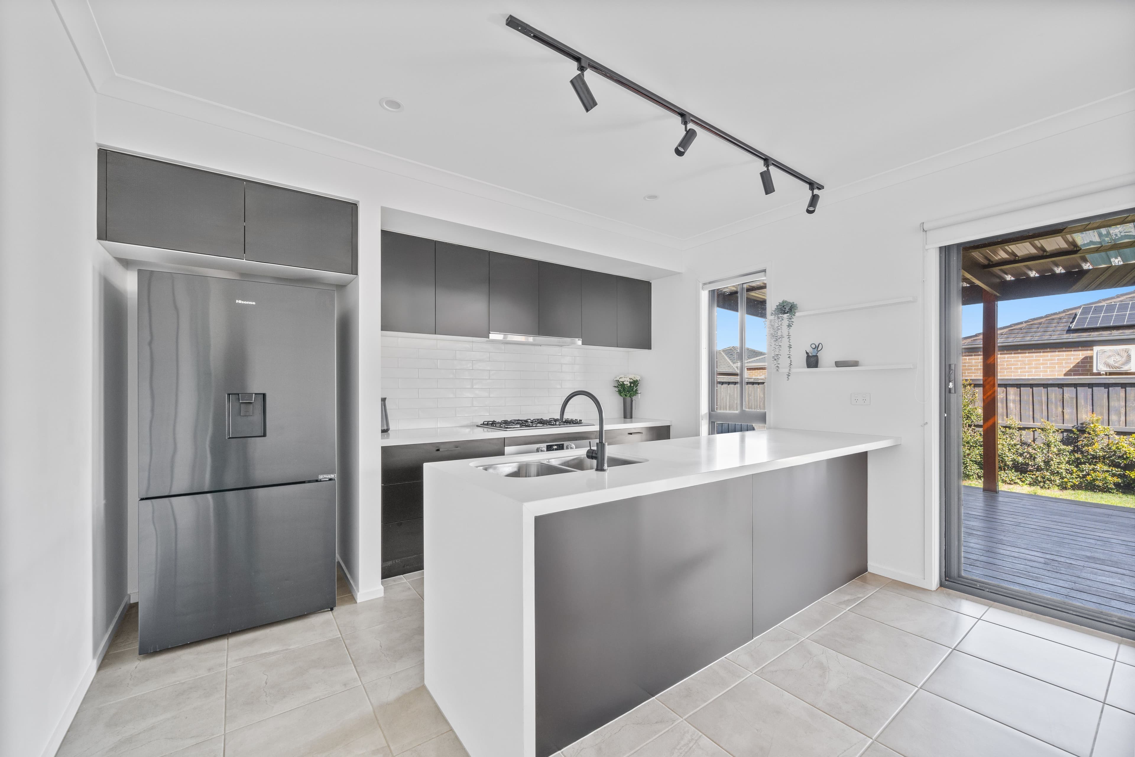 42 Samuel Road , WEIR VIEWS VIC 3338, Weir Views - Thumbnail 3