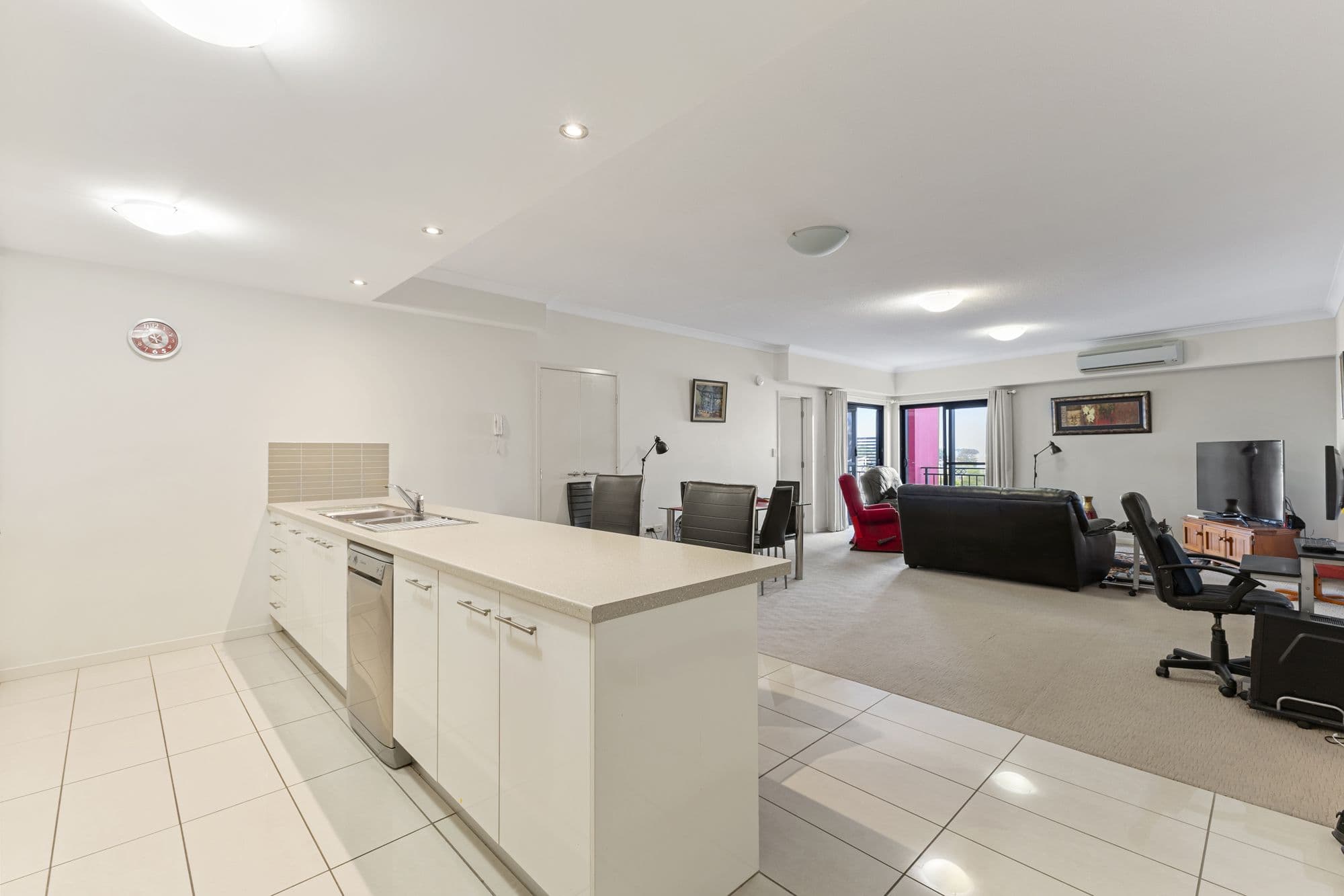 448 Oxley Avenue , Redcliffe QLD 4020, Redcliffe - Thumbnail 4