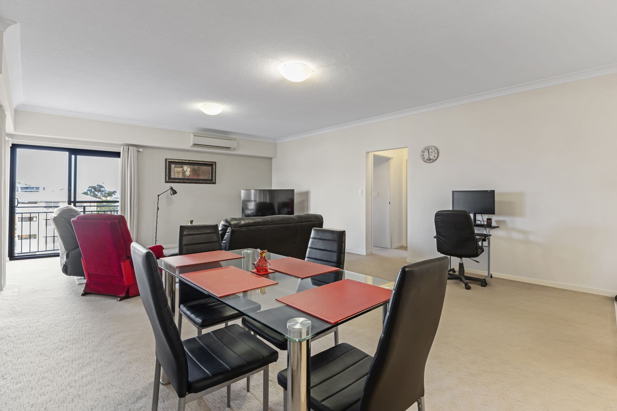 448 Oxley Avenue , Redcliffe QLD 4020, Redcliffe - Thumbnail 7
