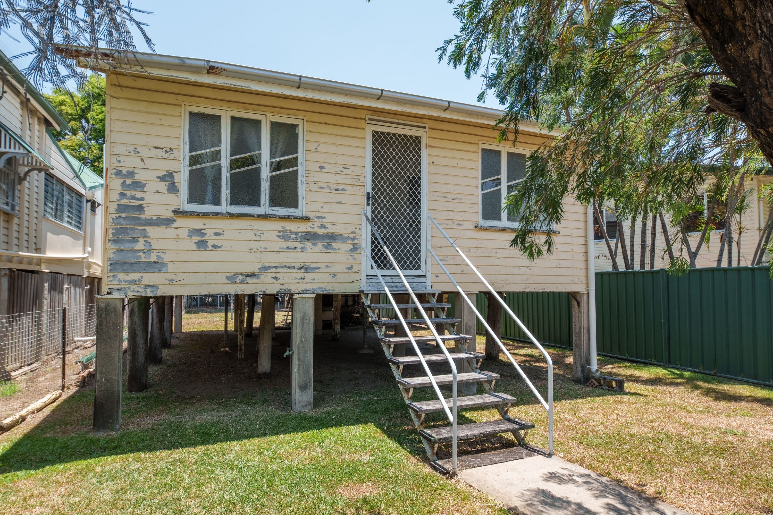 12 Railway Avenue , Railway Estate QLD 4810, Railway Estate - Image 1