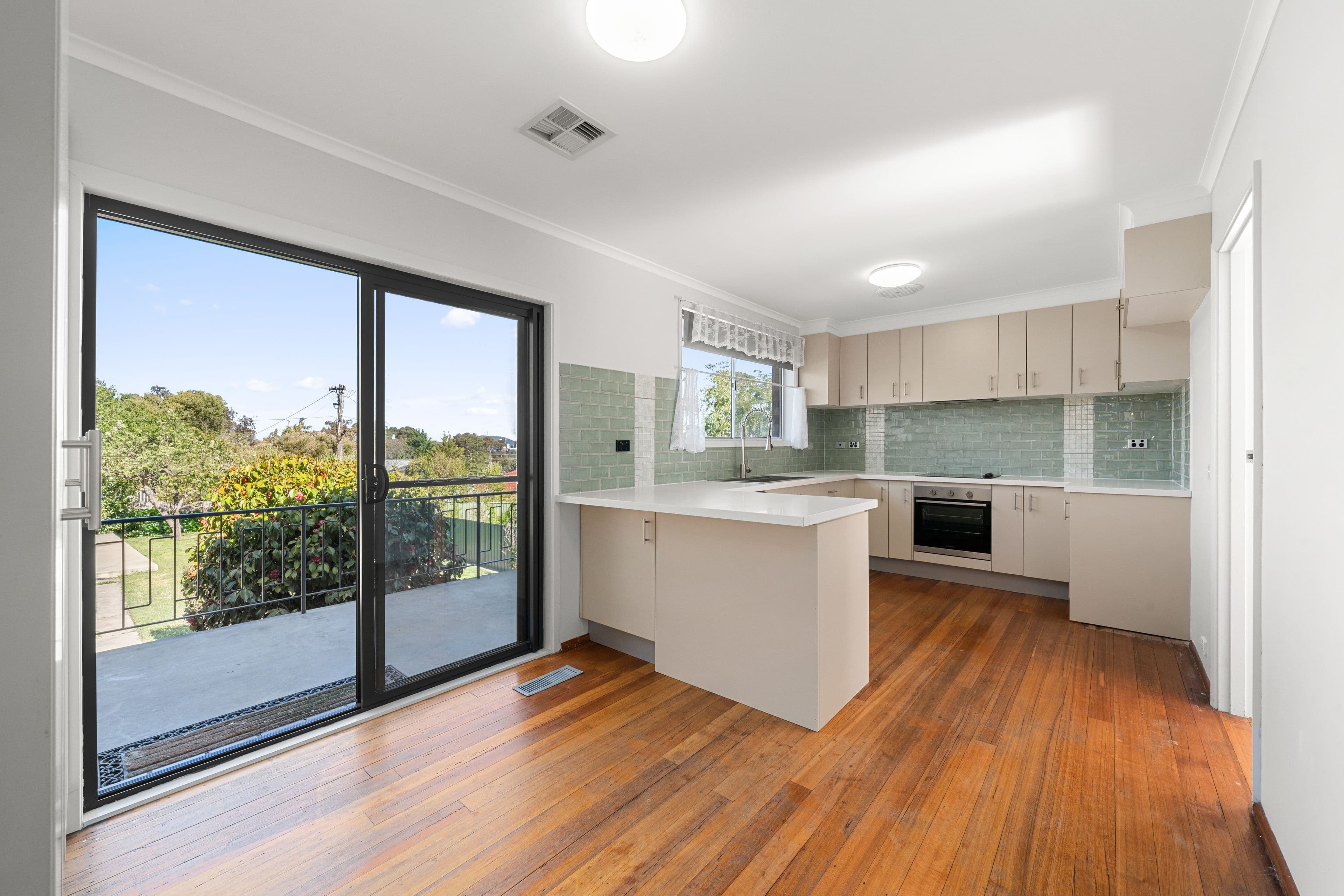 18 Pattinson Crescent , Flynn ACT 2615, Flynn - Thumbnail 7