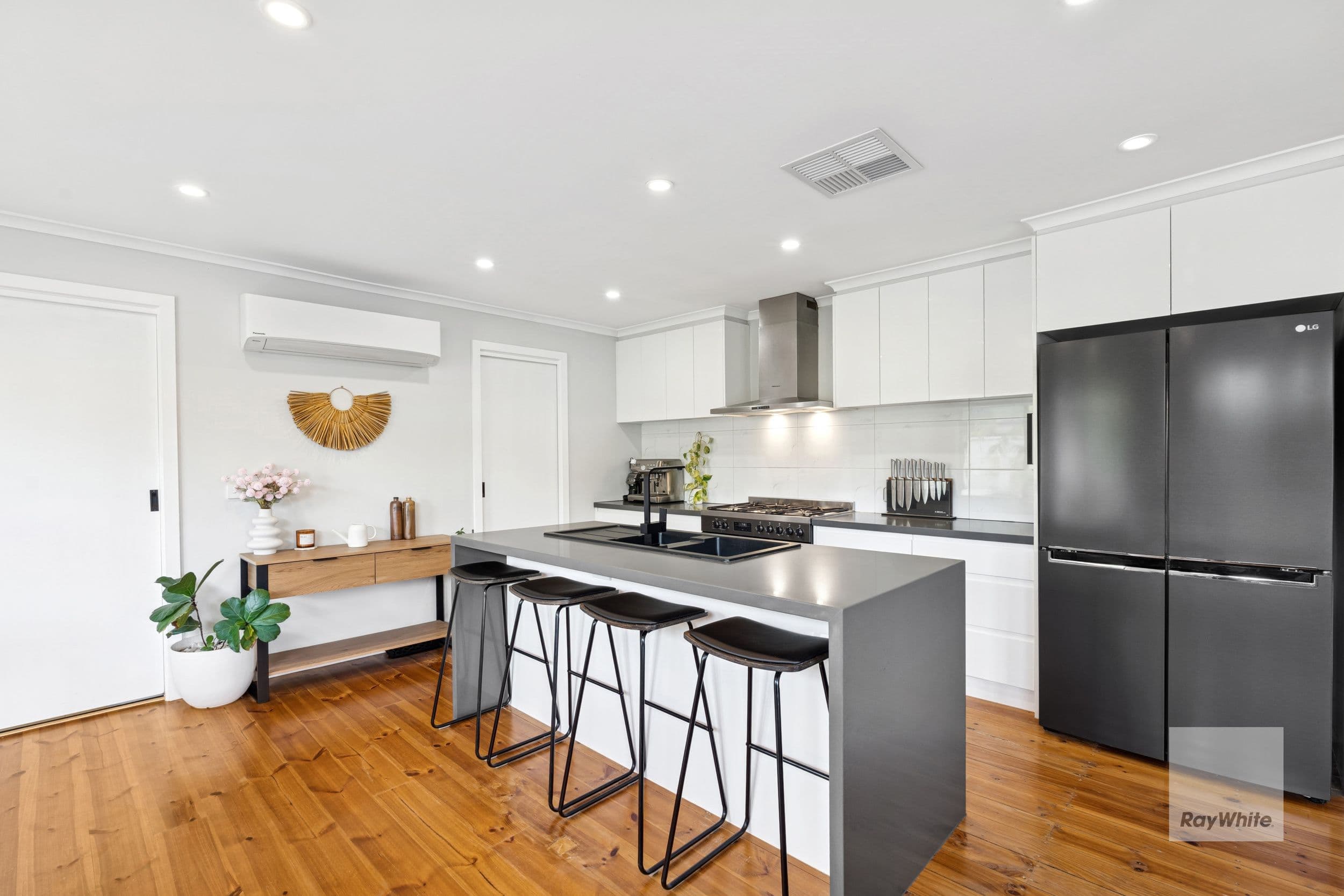 5 Tambo Court , Werribee VIC 3030, Werribee - Thumbnail 6