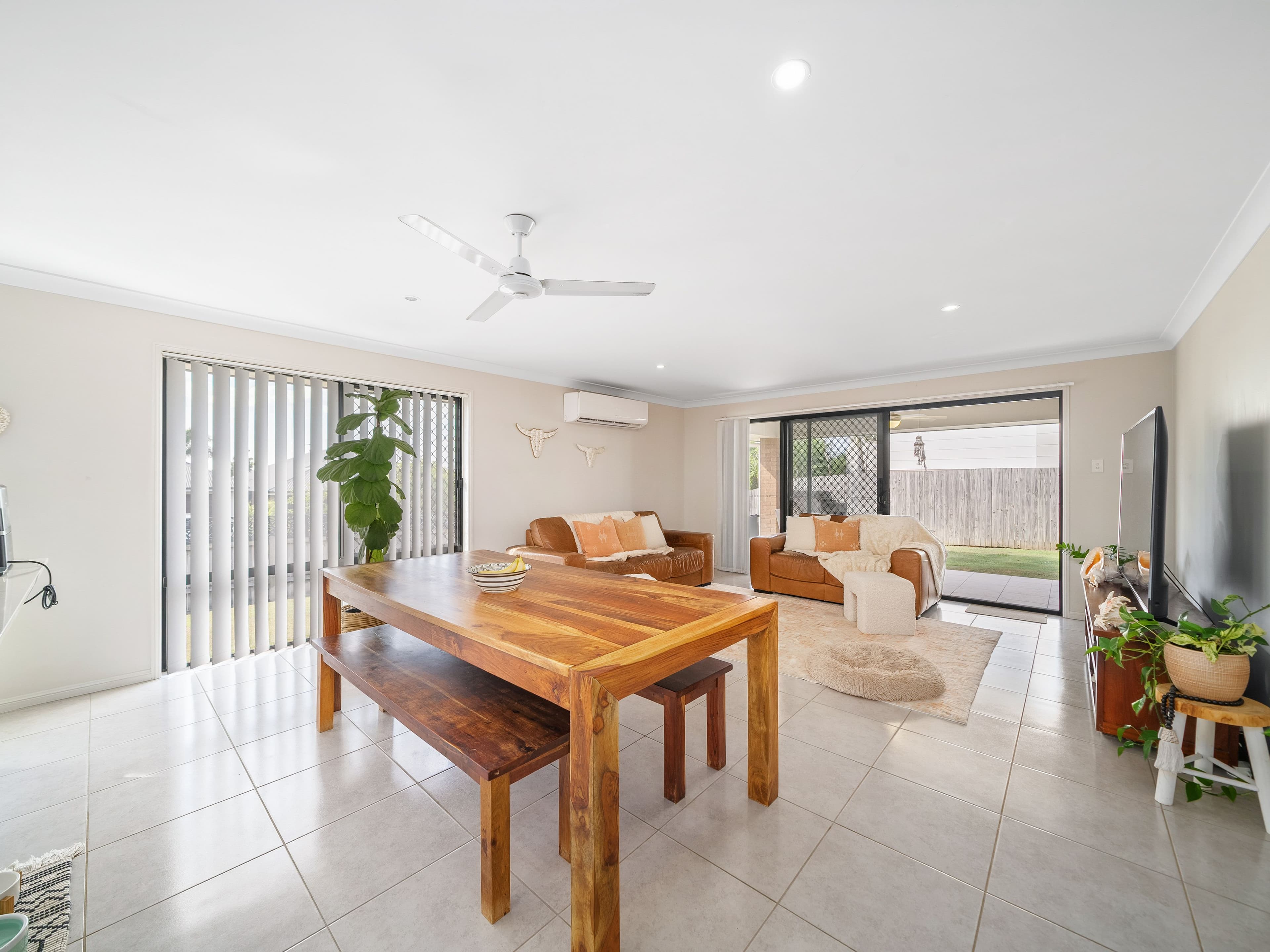 10 Hinton Crescent , Mango Hill QLD 4509, Mango Hill - Thumbnail 3