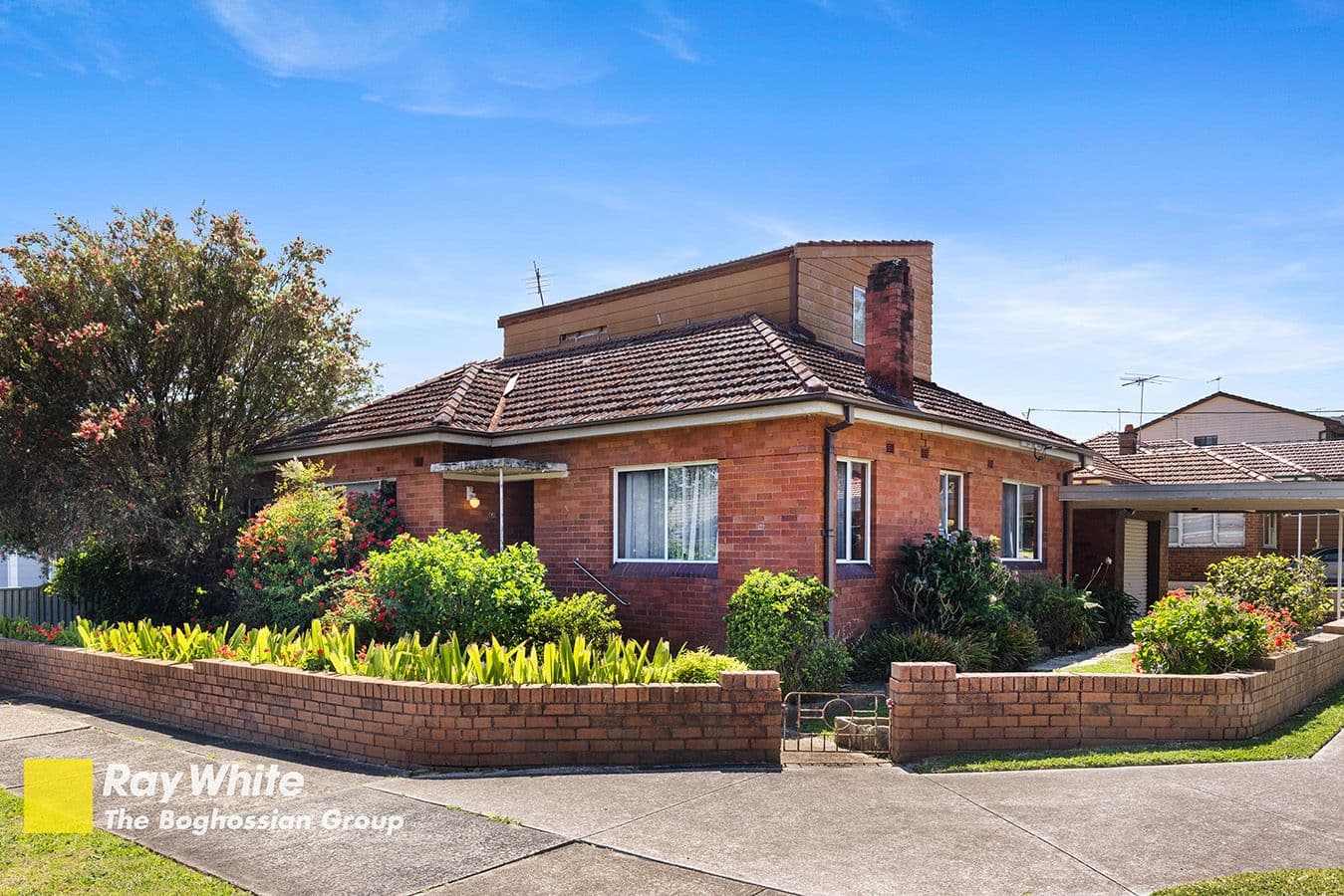 32 Vivienne Street , Kingsgrove NSW 2208, Kingsgrove - Image 1