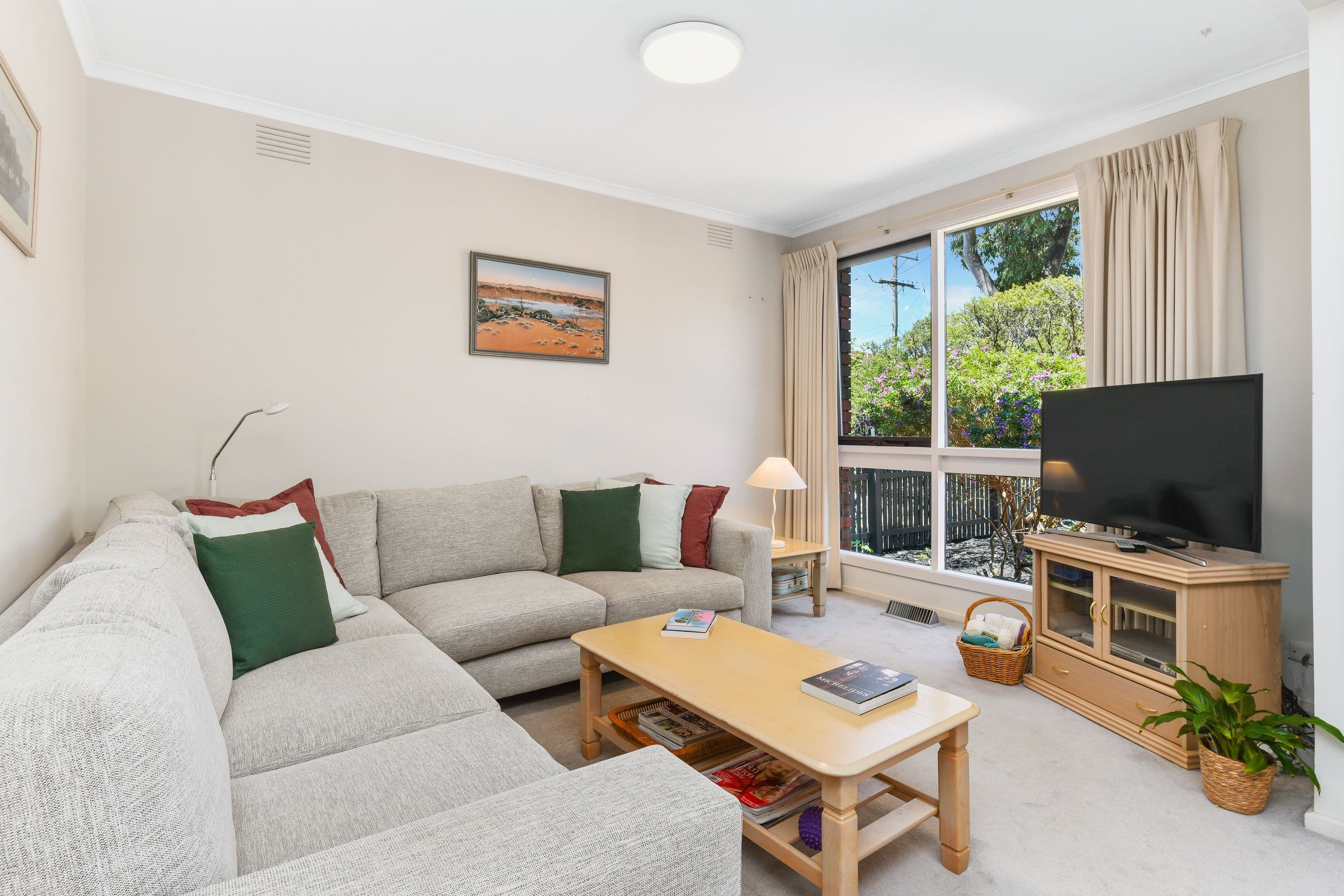 13 Eastleigh Drive, Glen Waverley - Thumbnail 3