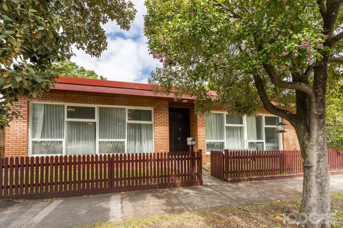 3 Sunhill Court, St Kilda East - Image 1