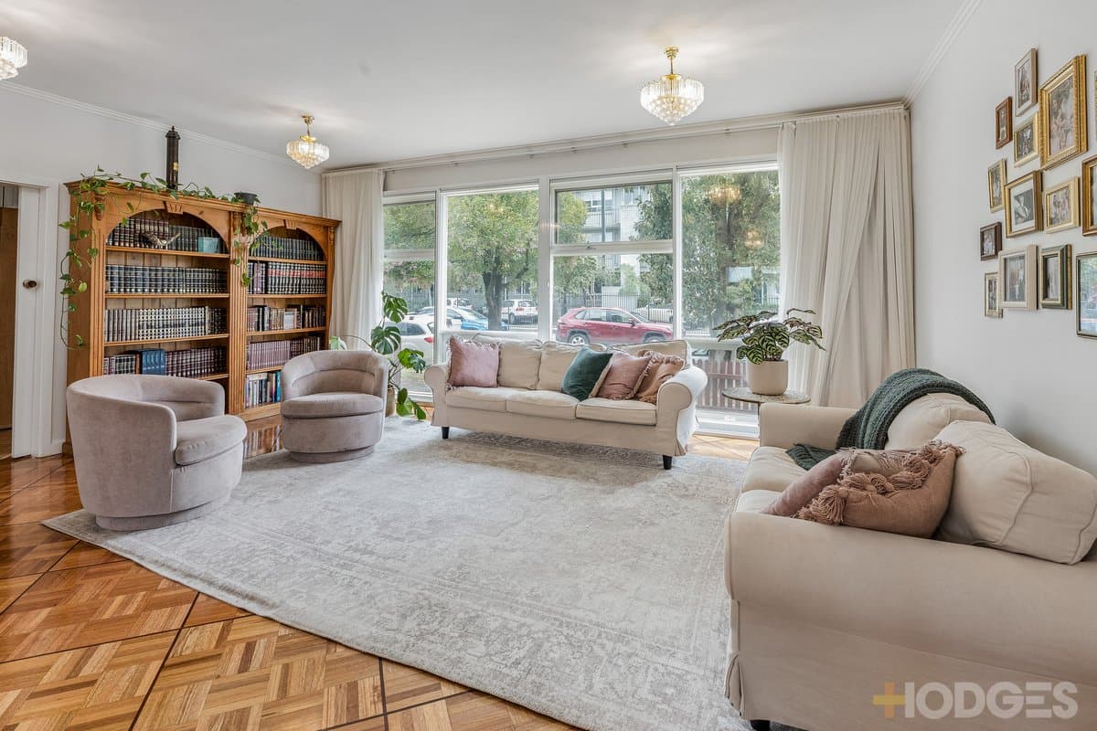 3 Sunhill Court, St Kilda East - Thumbnail 6