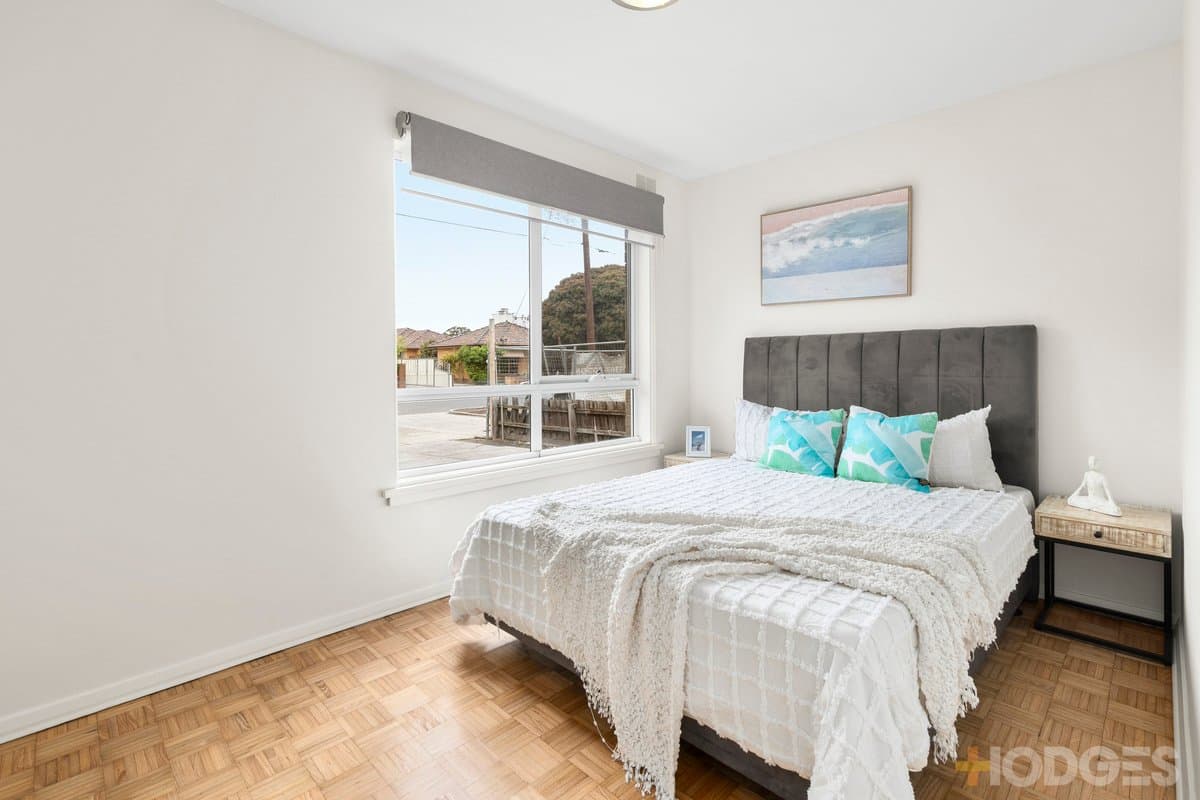 1/12 Carmichael Street, West Footscray - Thumbnail 7
