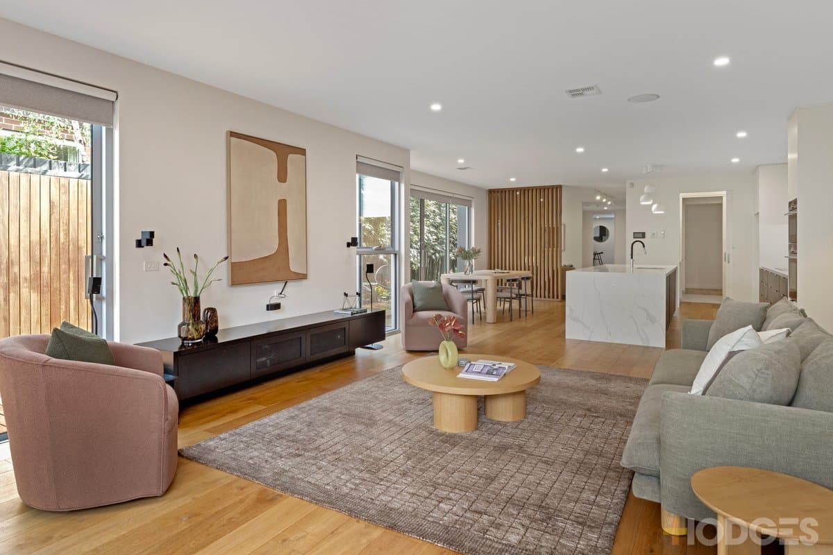 10B Barnett Street, Hampton - Thumbnail 2