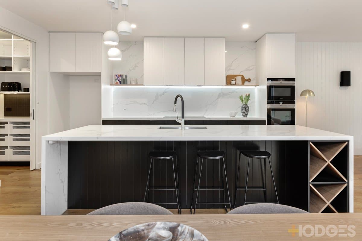 10B Barnett Street, Hampton - Thumbnail 3