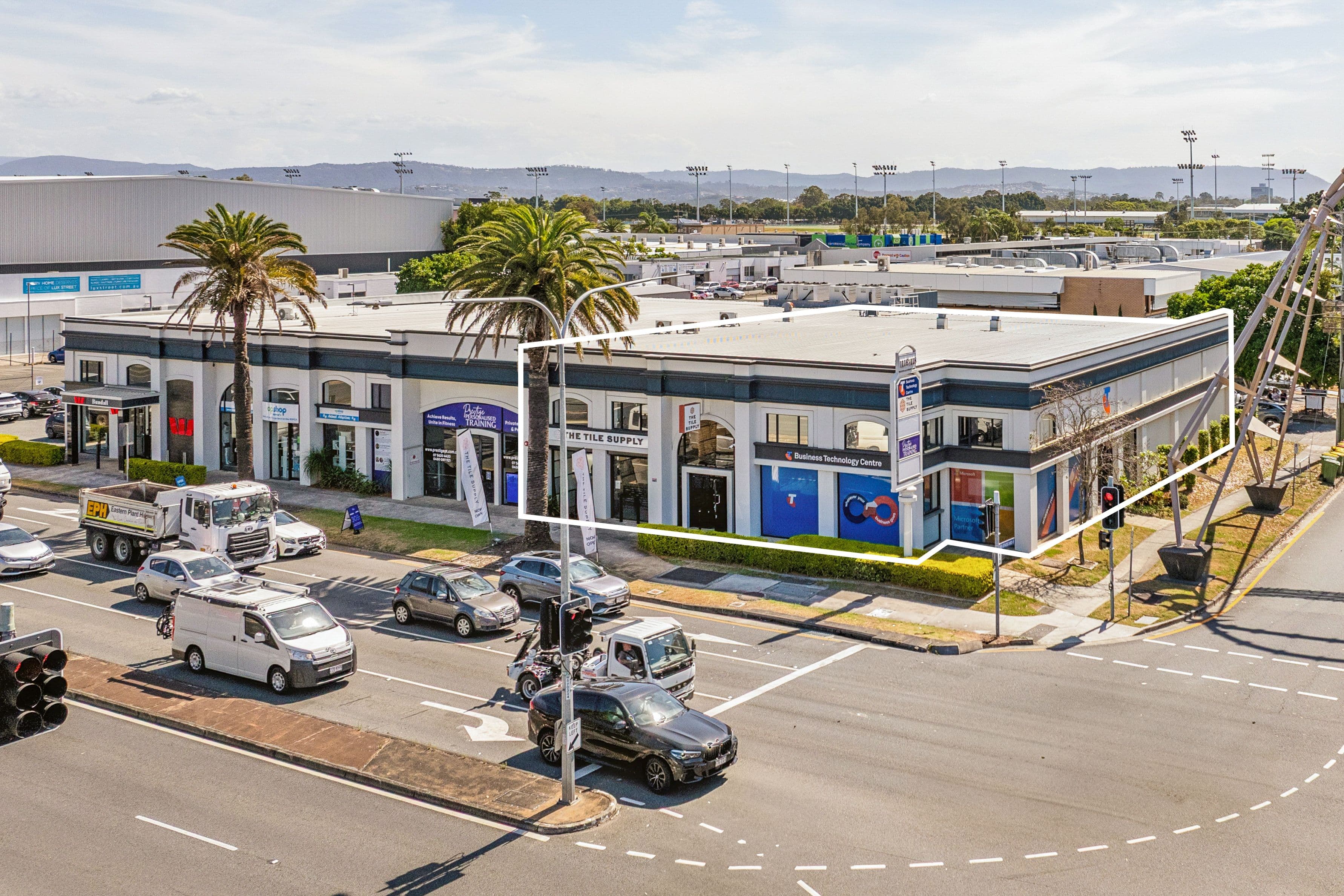 22 Crombie Avenue, Surfers Paradise - Image 1