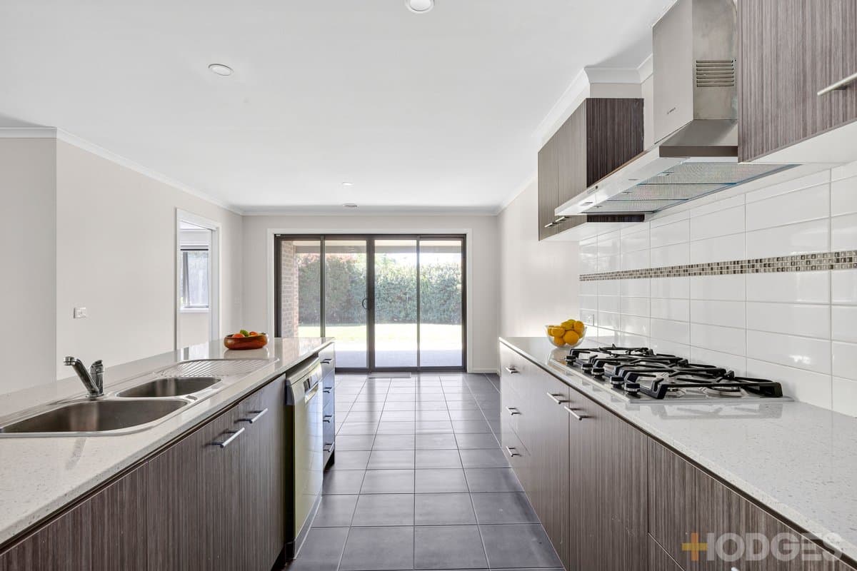 29 Curzon Drive, Ocean Grove - Thumbnail 3