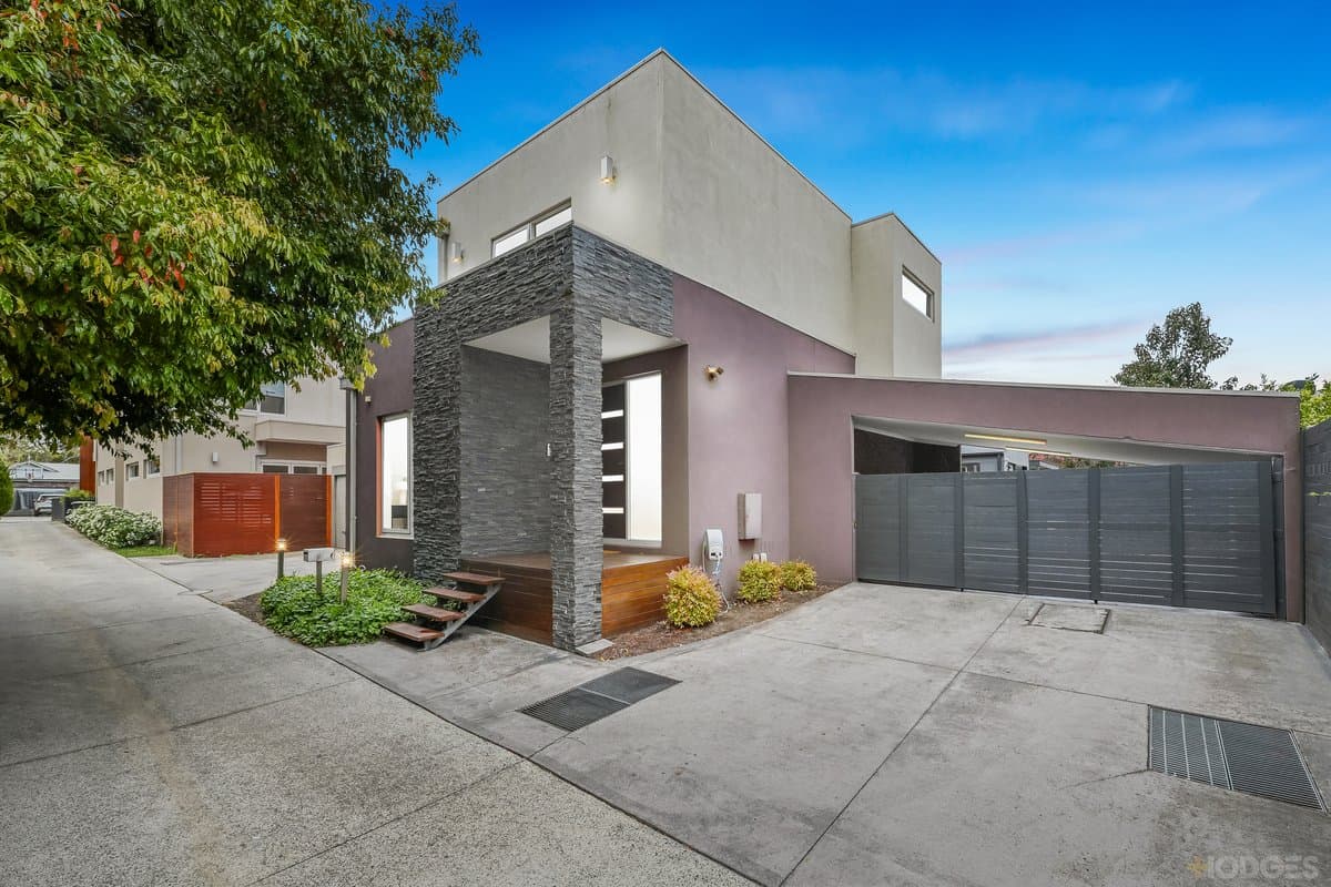 2 Bayview Road, Beaumaris - Image 1