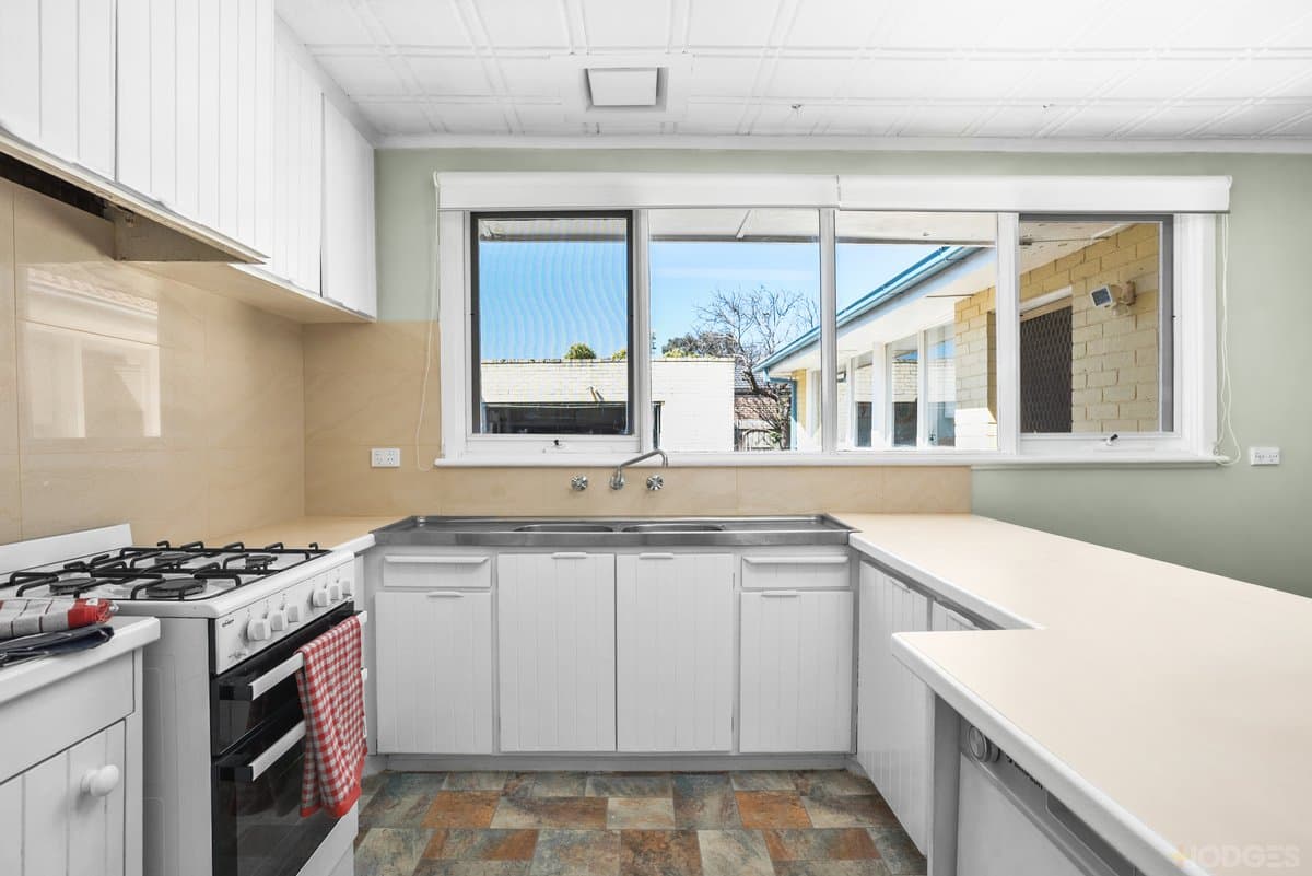 13 Margaret Street, Parkdale - Thumbnail 3