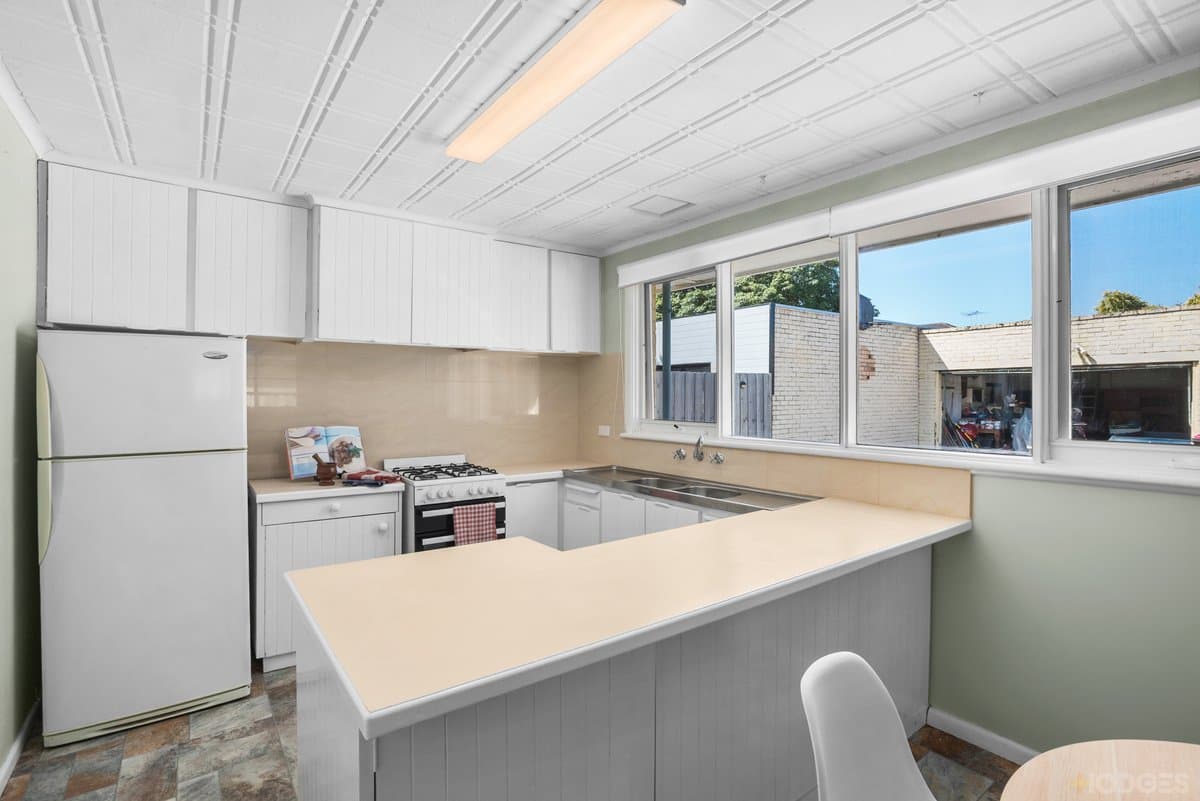 13 Margaret Street, Parkdale - Thumbnail 4