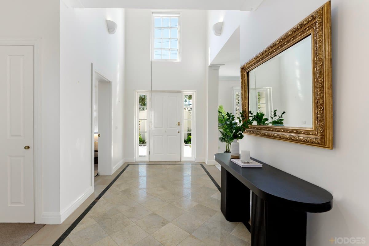 8 Dendy Street, Brighton - Thumbnail 5