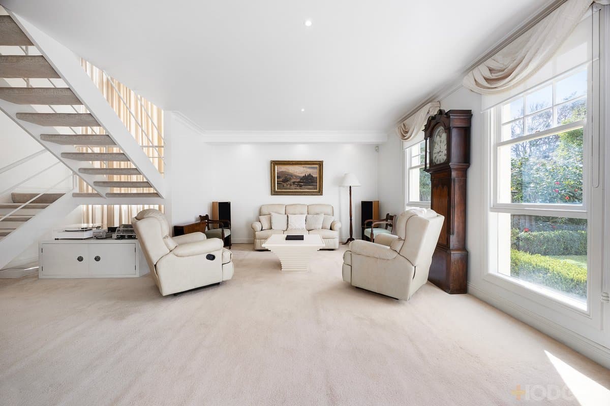 16 Lynette Avenue, Beaumaris - Thumbnail 8