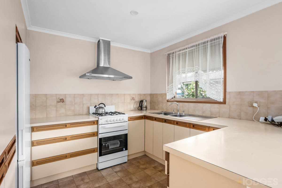 2/30 Clydebank Road, Edithvale - Thumbnail 2
