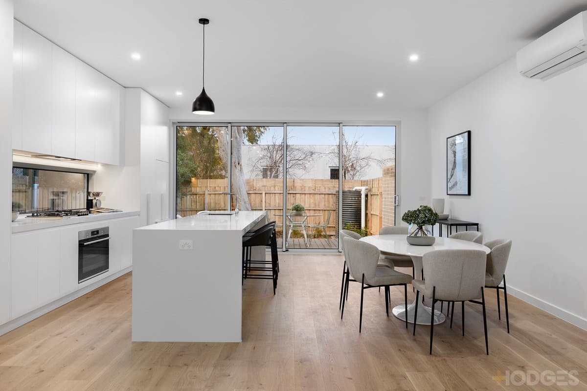 21A Raynes Park Road, Hampton - Thumbnail 3
