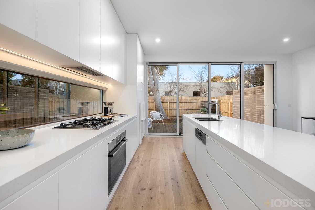 21A Raynes Park Road, Hampton - Thumbnail 4