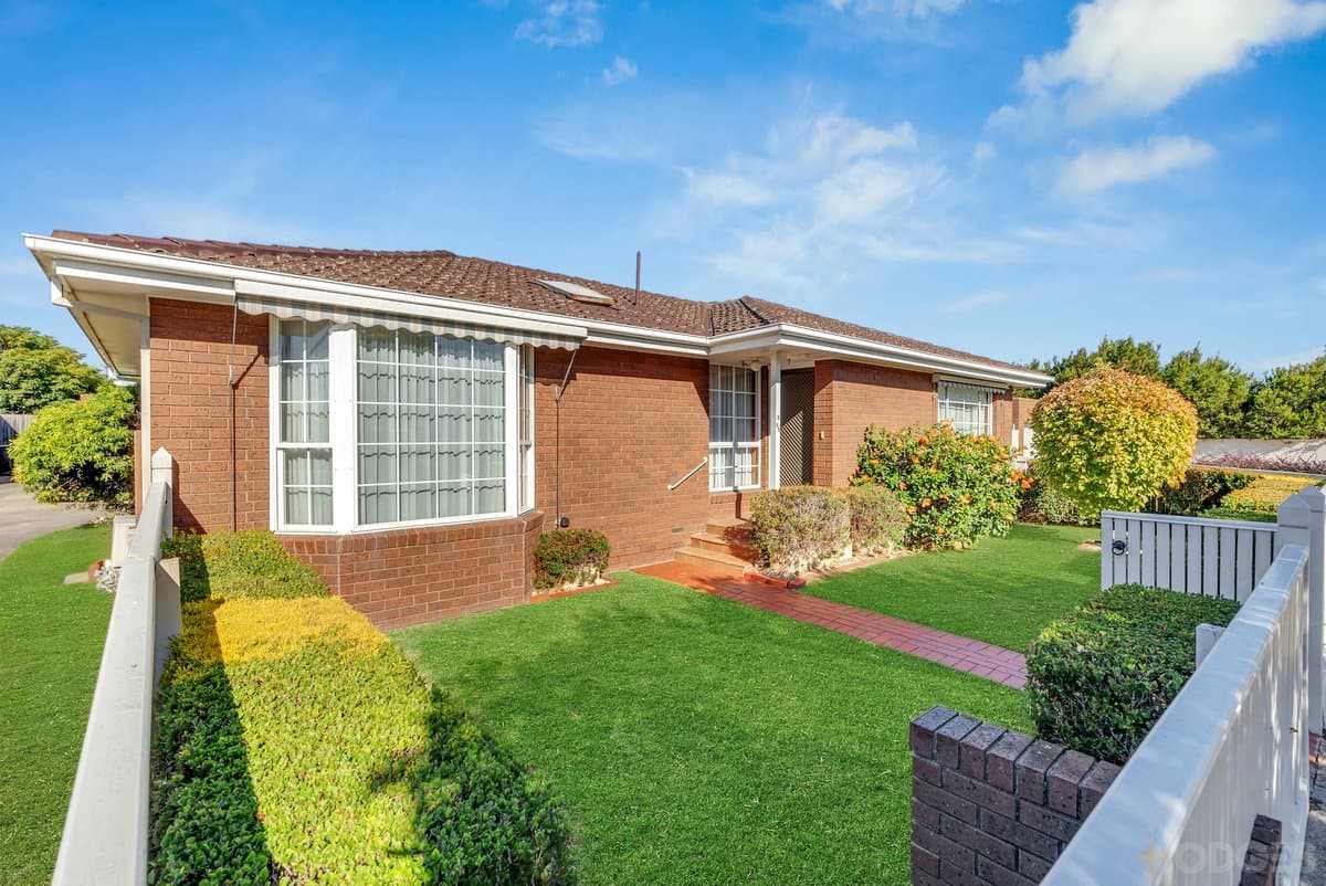 3/53-55 Warrigal Road, Mentone - Image 1