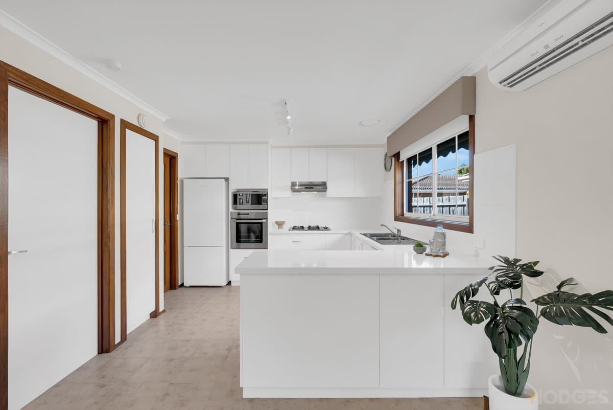 3/53-55 Warrigal Road, Mentone - Thumbnail 4