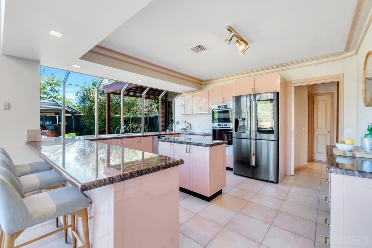 27-29 Higgins Close, Dingley Village - Thumbnail 8