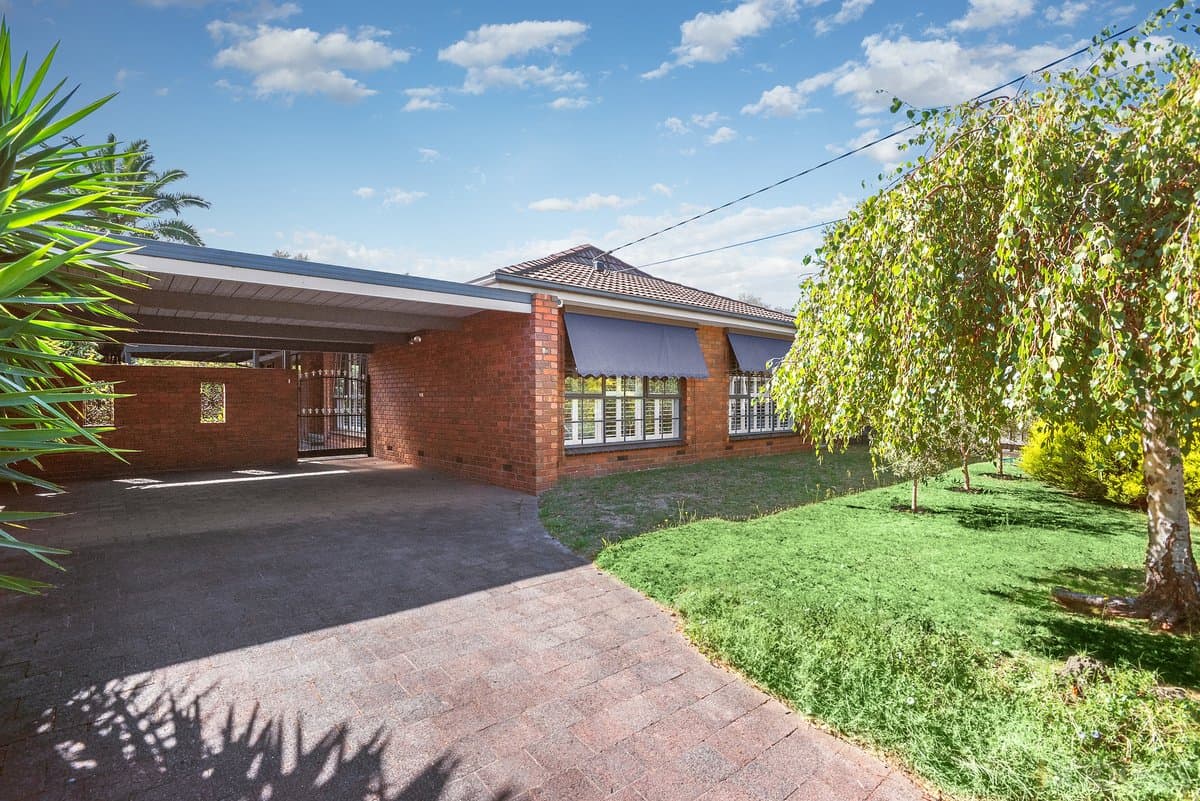 38 Benkel Avenue, Cheltenham - Image 1
