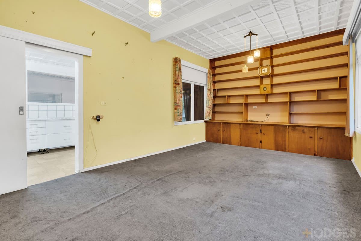 1 Cherrington Court, Parkdale - Thumbnail 3