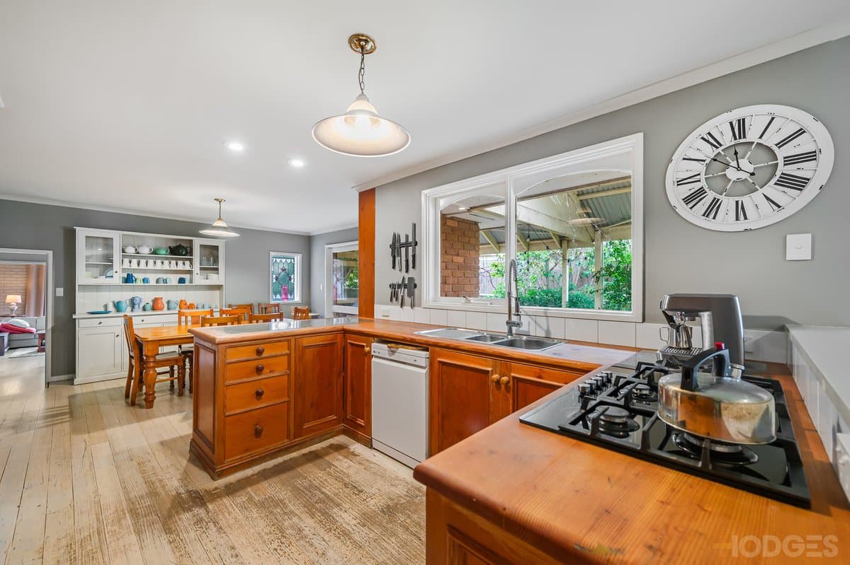 26 Stewart Drive, Werribee - Thumbnail 3