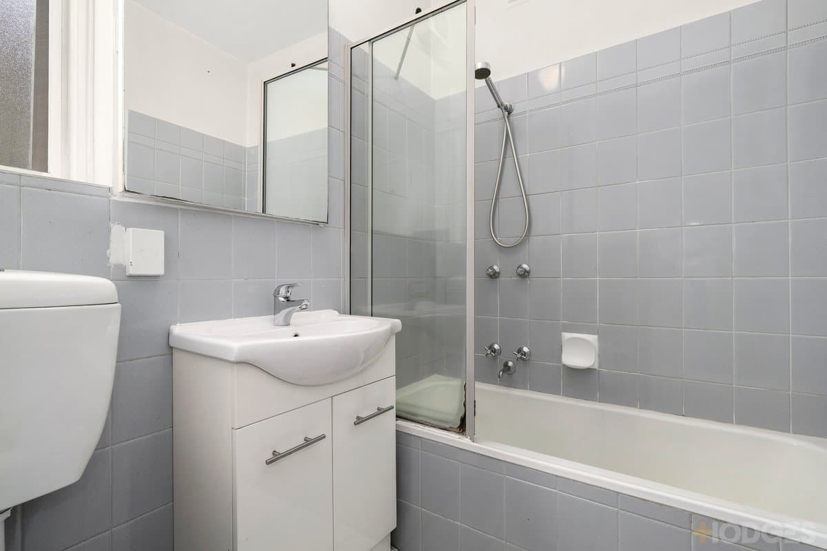 5 Celeste Court, St Kilda East - Thumbnail 5