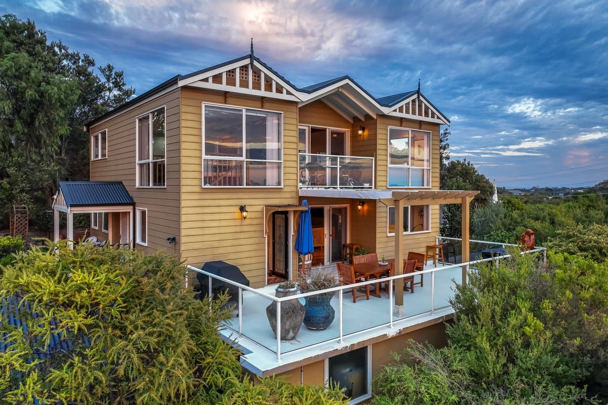 94 Creedmore Drive, Rye - Thumbnail 3