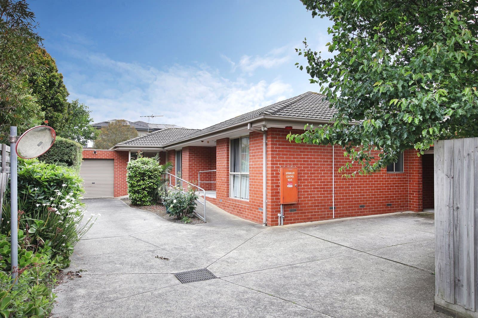 7 Yarram Crescent, Clayton, Clayton - Thumbnail 2