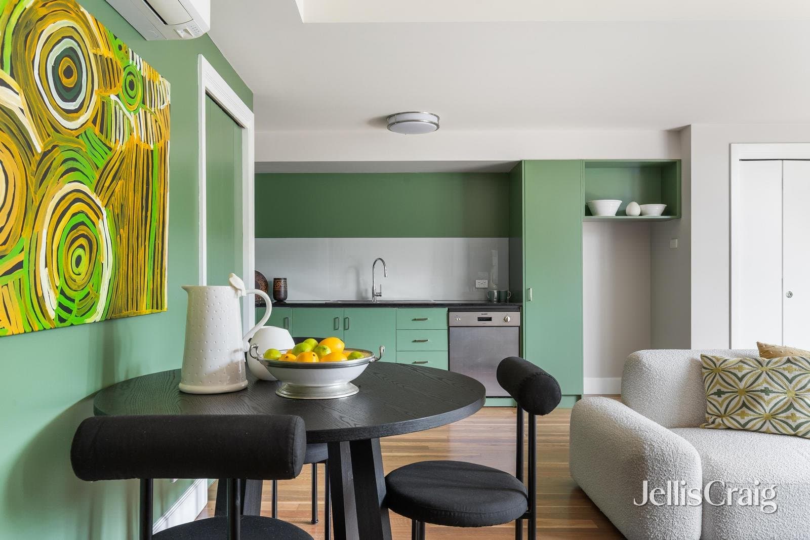 2/84 Cromwell Road, South Yarra, South Yarra - Thumbnail 5