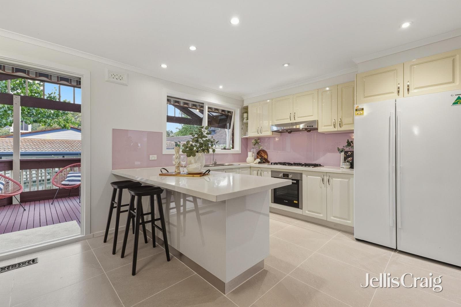 85 Mary Avenue, Wheelers Hill, Wheelers Hill - Thumbnail 6