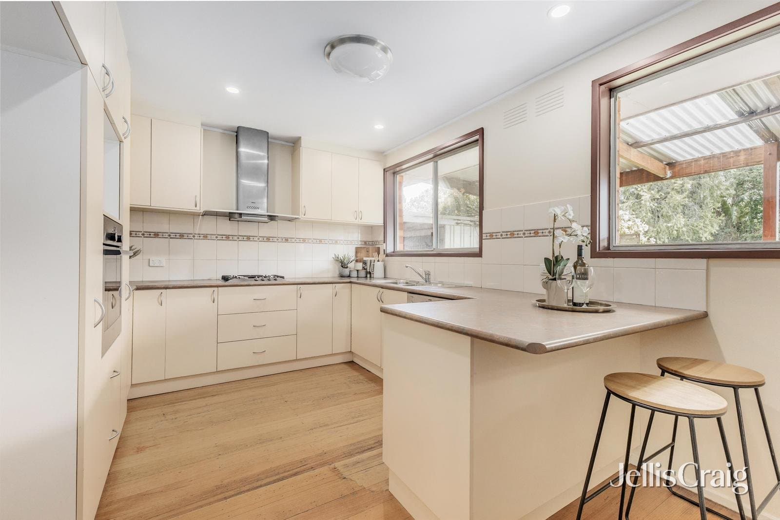 4 Loram Court, Glen Waverley, Glen Waverley - Thumbnail 5