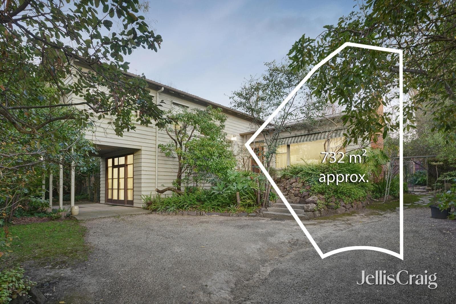 4 Aumann Court, Mont Albert North, Mont Albert North - Thumbnail 2