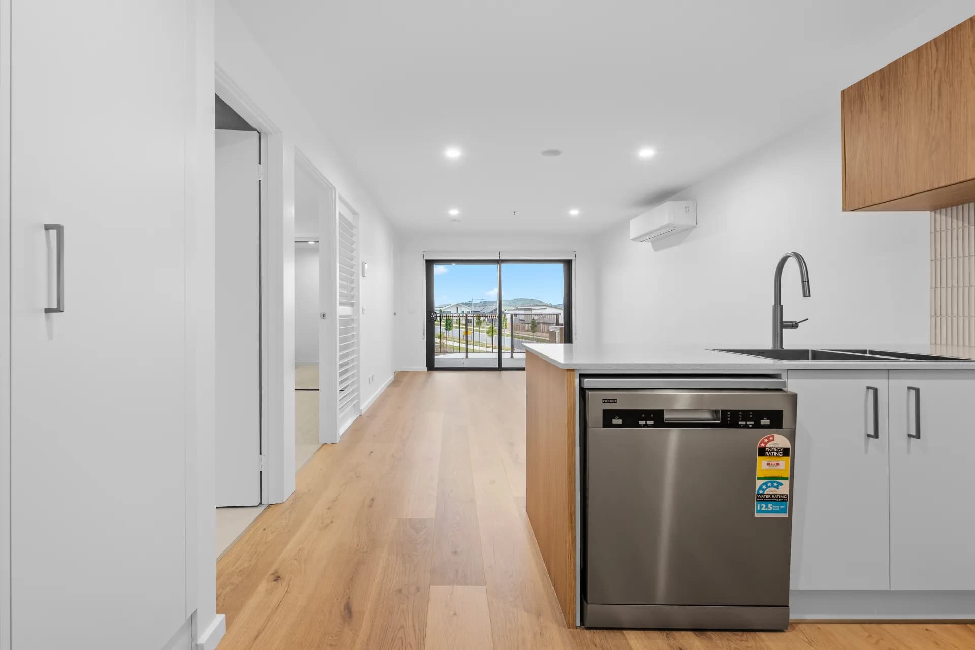 34/6 Makinson View, Denman Prospect., Denman Prospect - Image 1