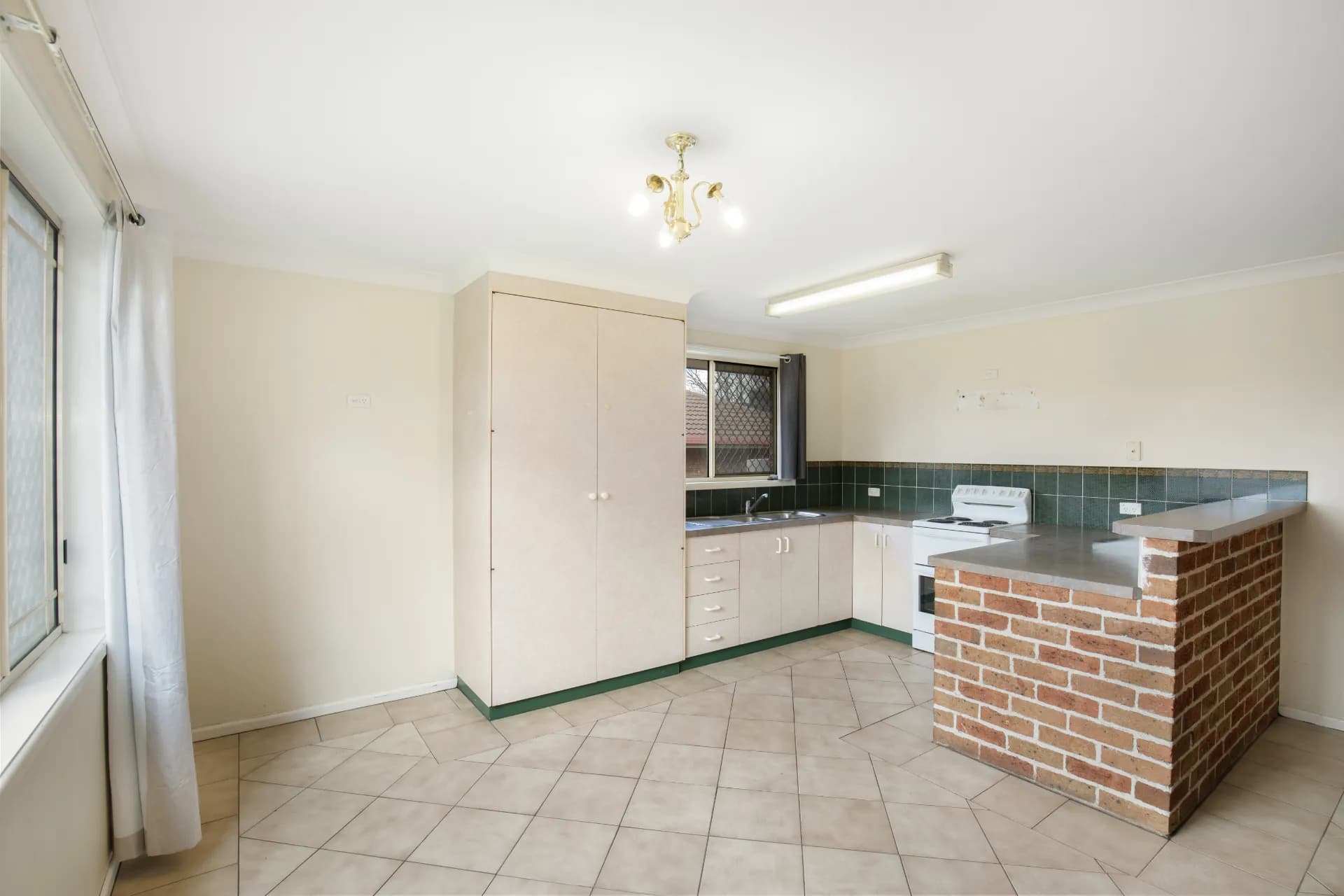 6 Fiona Place, Armidale, NSW, Armidale - Thumbnail 4